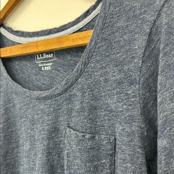 L.L. Bean Women's Navy Long Sleeve Top Size Small 100% Cotton Blue Pocket Staple - Picture 3 of 6